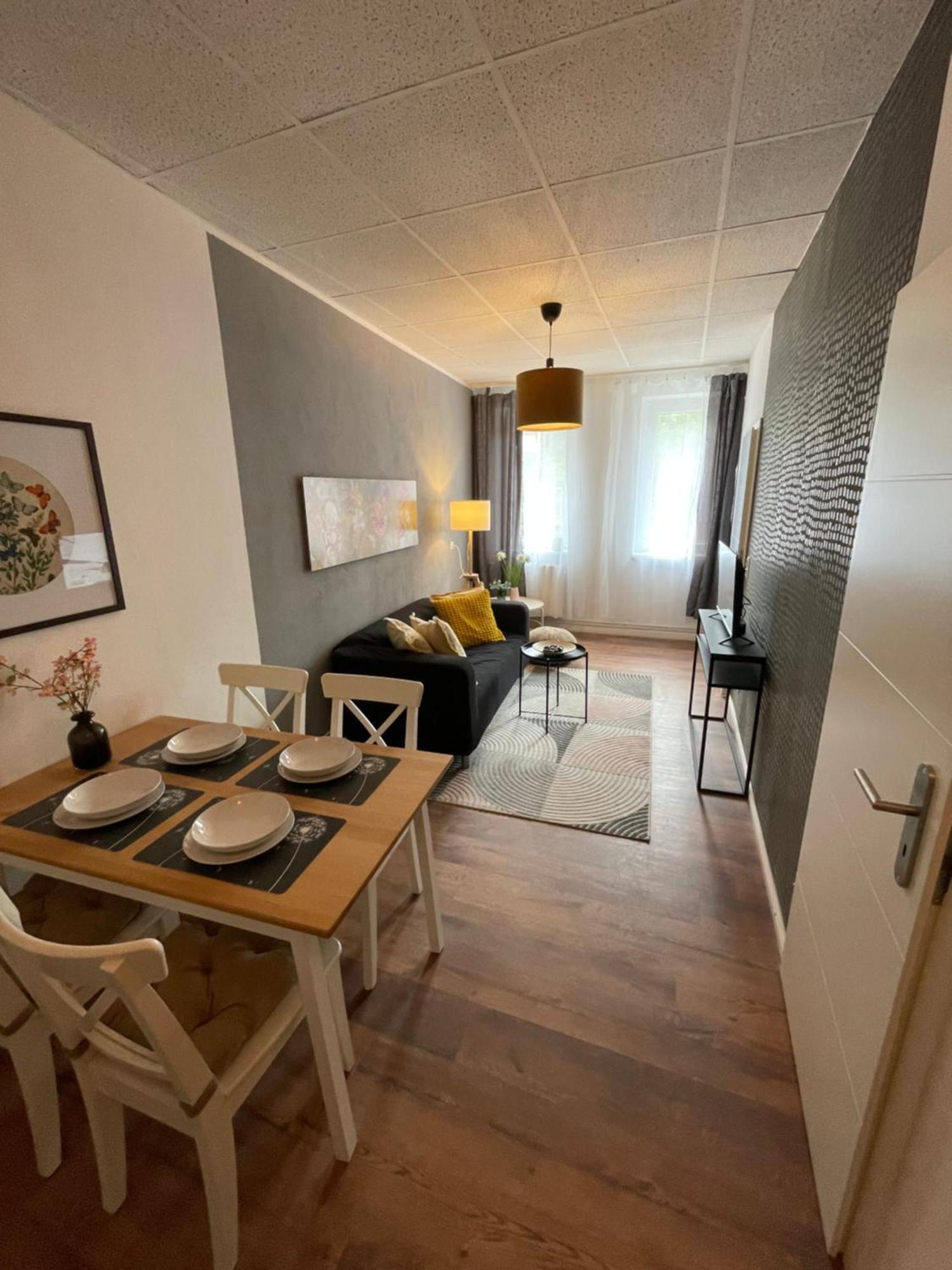 Appartement "Ilse" An Der Goitzsche Inklusive Parkplatz Bitterfeld-Wolfen Luaran gambar